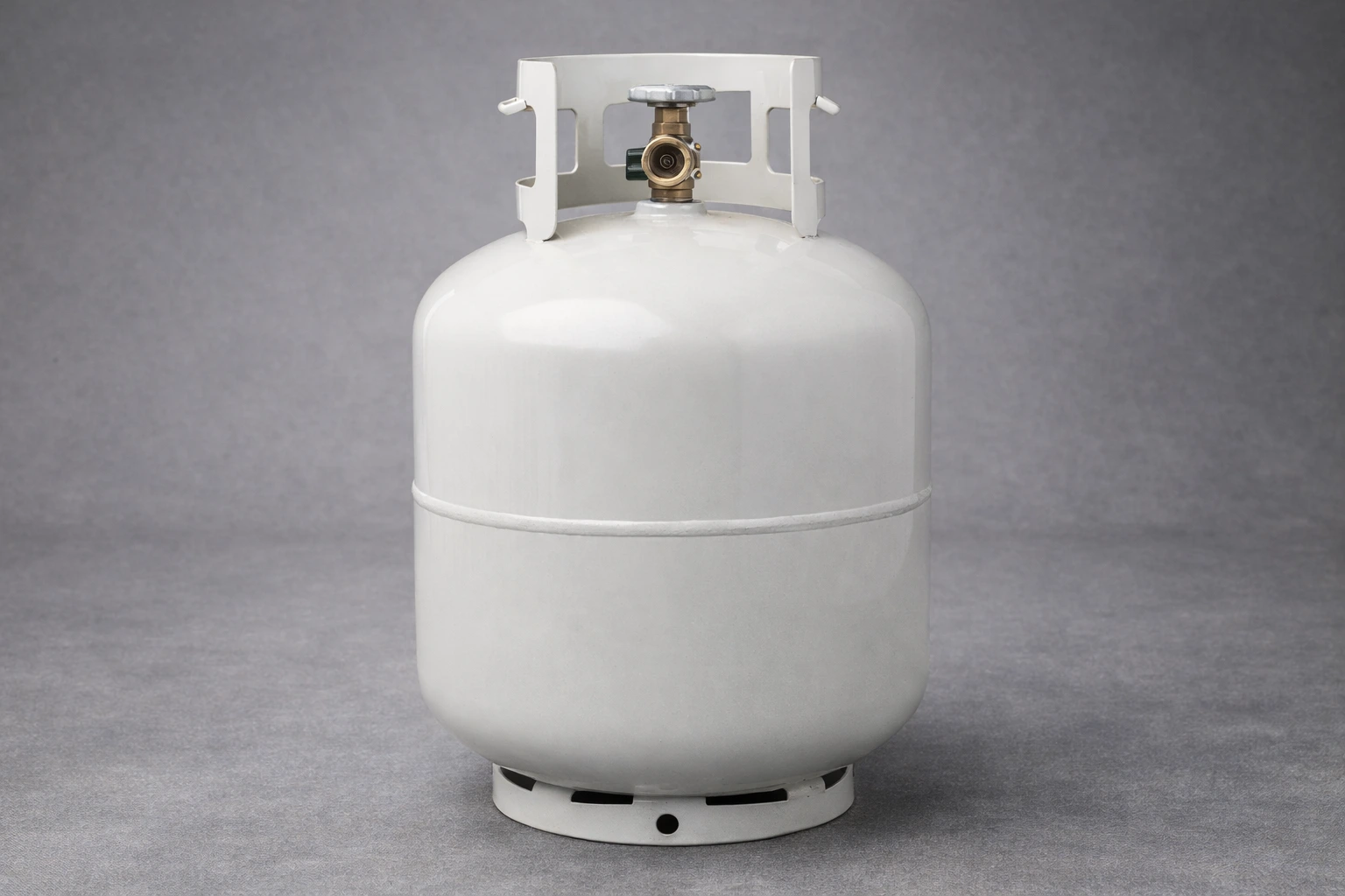 standard 20 lb propane tank used for grills and propane exchange